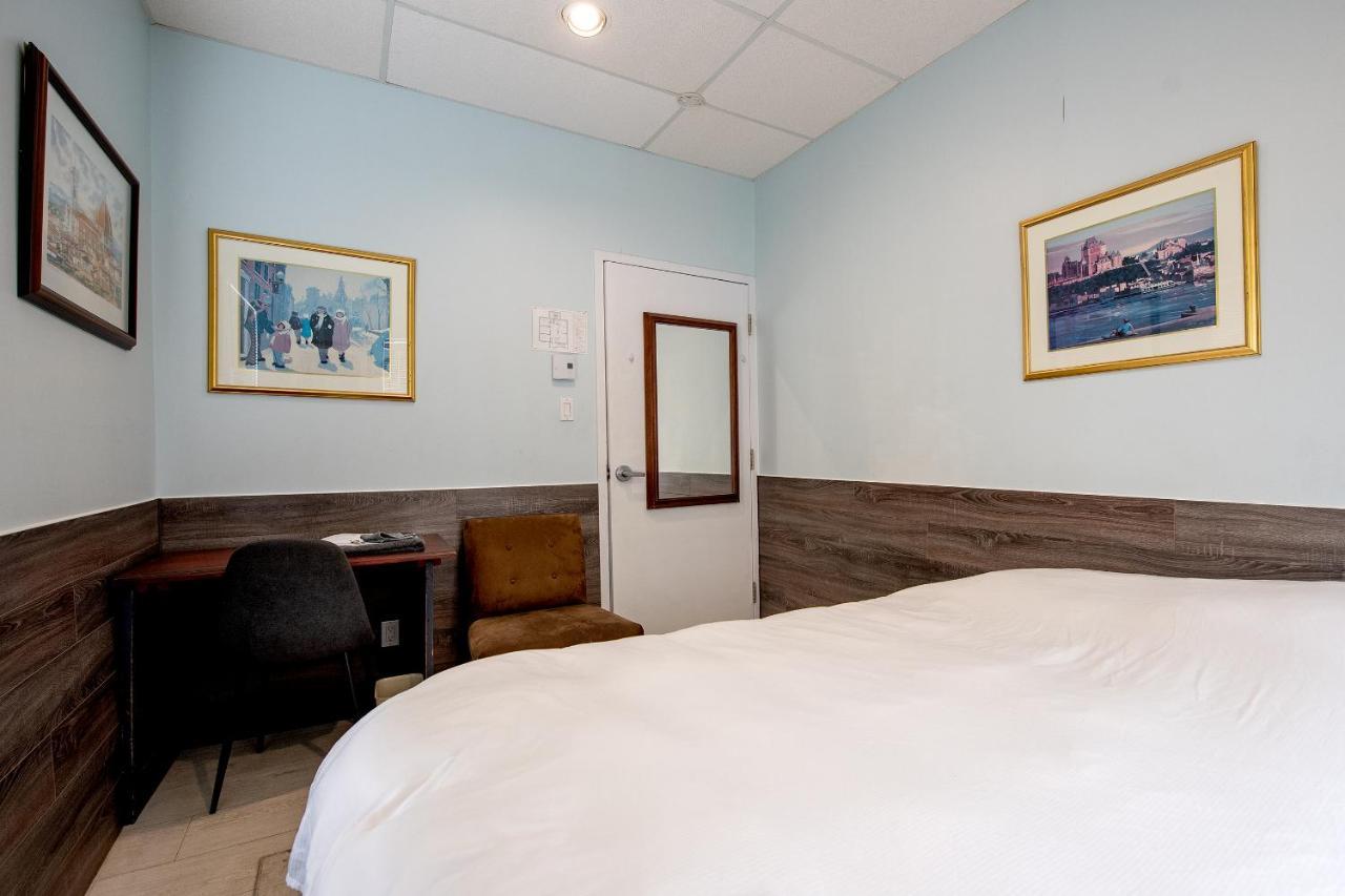 Auberge Internationale Espace Globetrotter Рімускі Екстер'єр фото